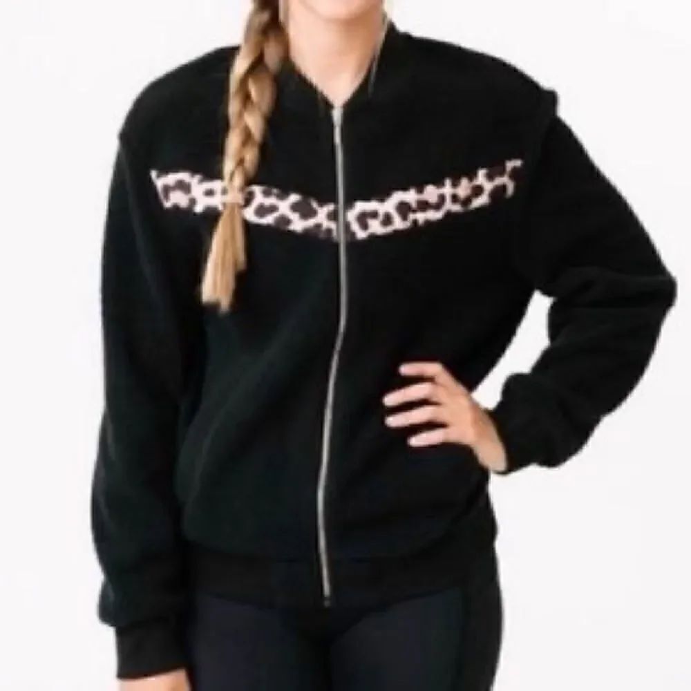 ZYIA Flying Leopard Trim Sherpa Fleece